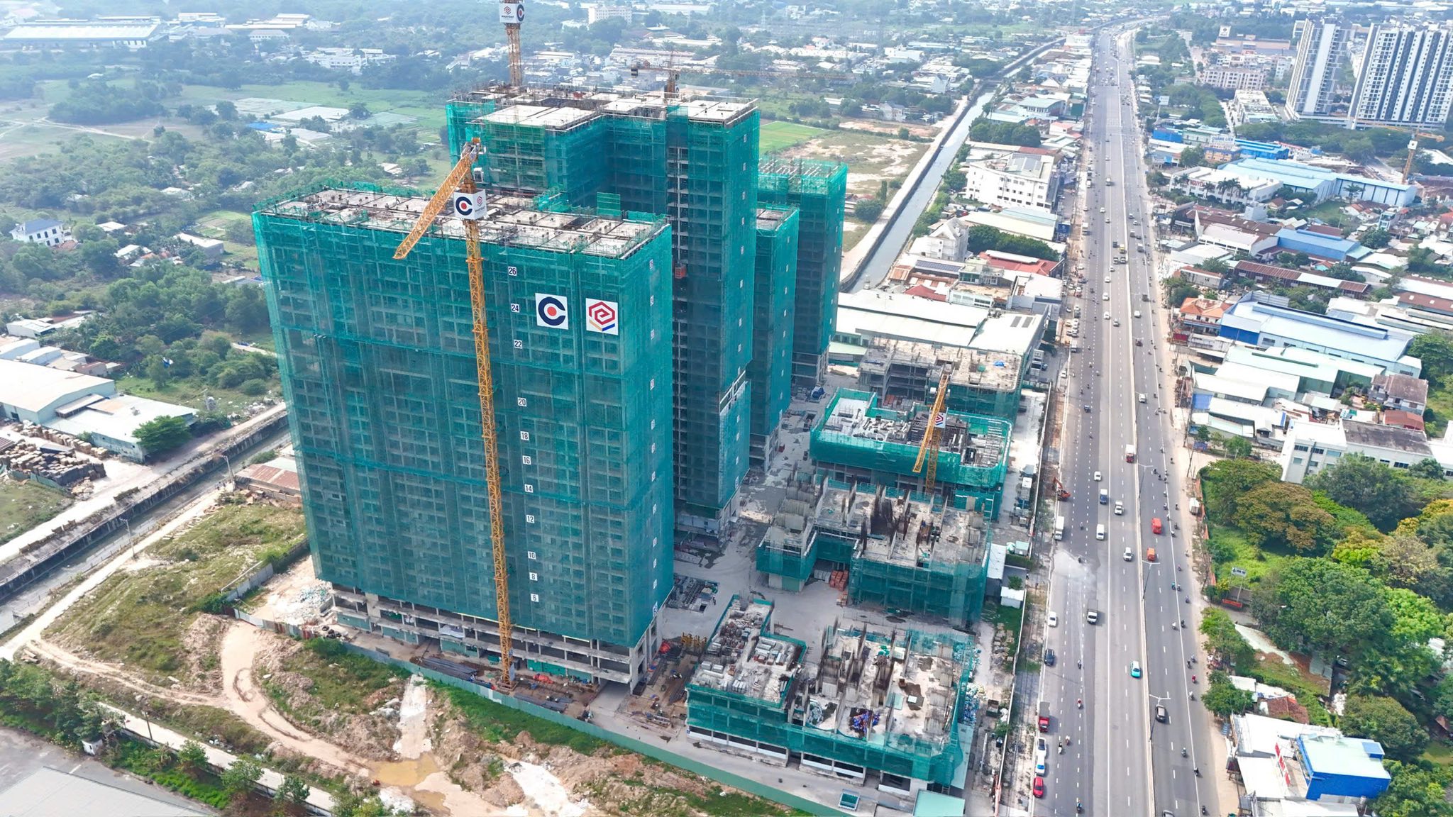 Tien-do-thi-cong-can-ho-la-pura-phat-dat (2)