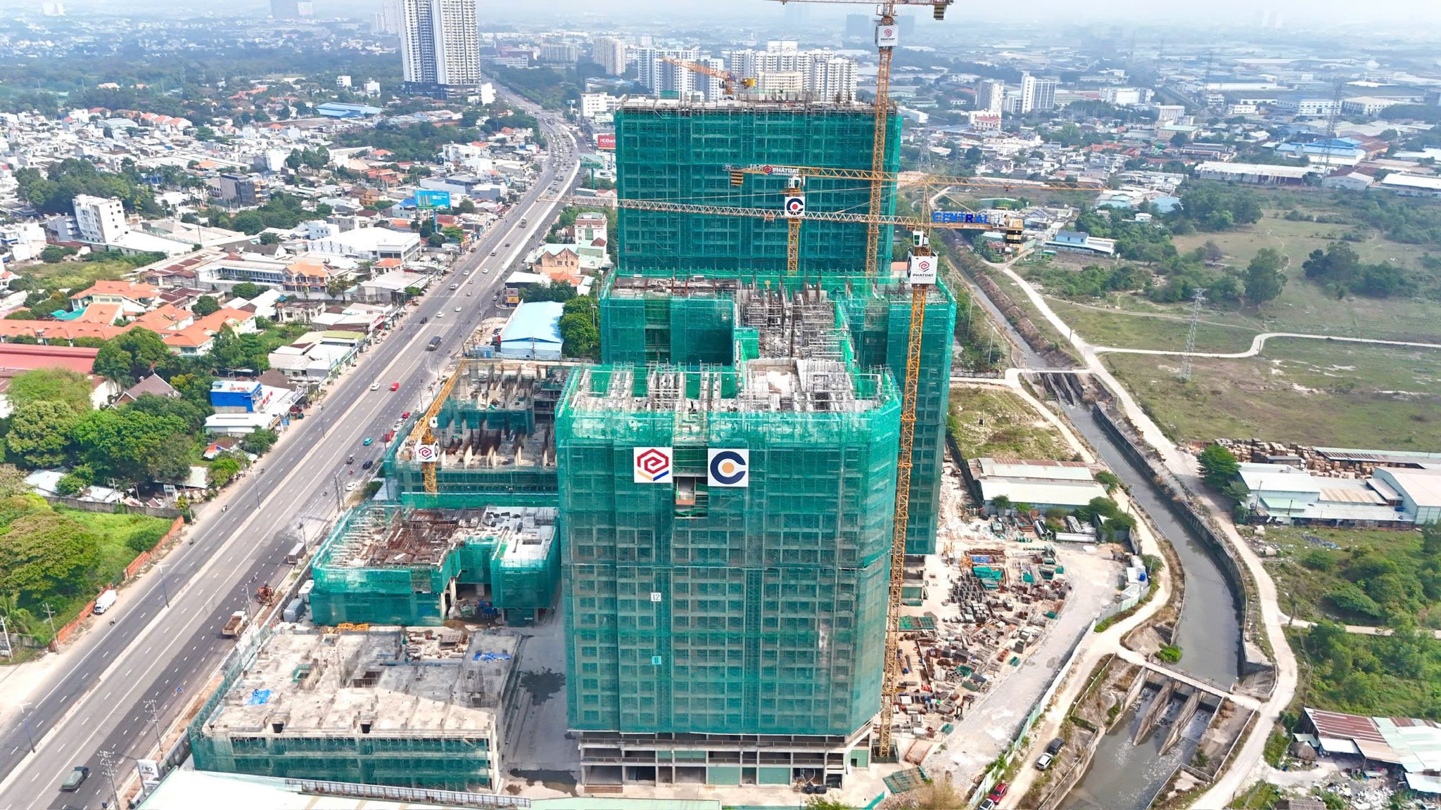 Tien-do-thi-cong-can-ho-la-pura-phat-dat (4)