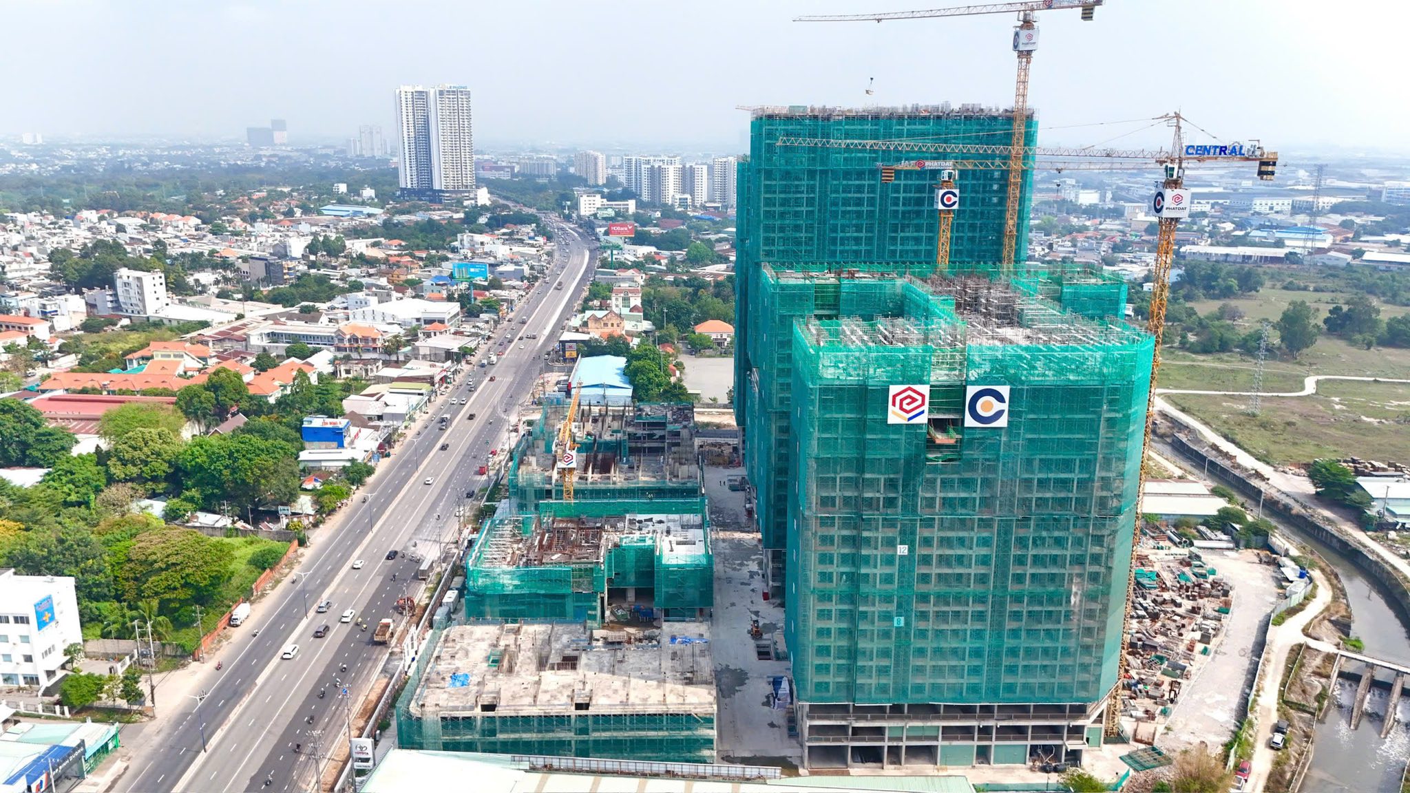 Tien-do-thi-cong-can-ho-la-pura-phat-dat (5)